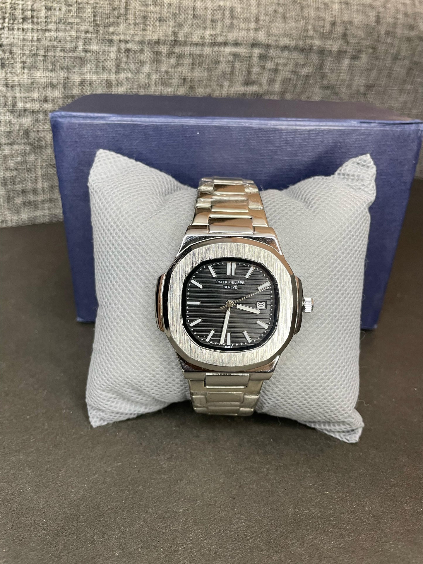 Patek Philippe Luxury Watch – Classic Black Dial