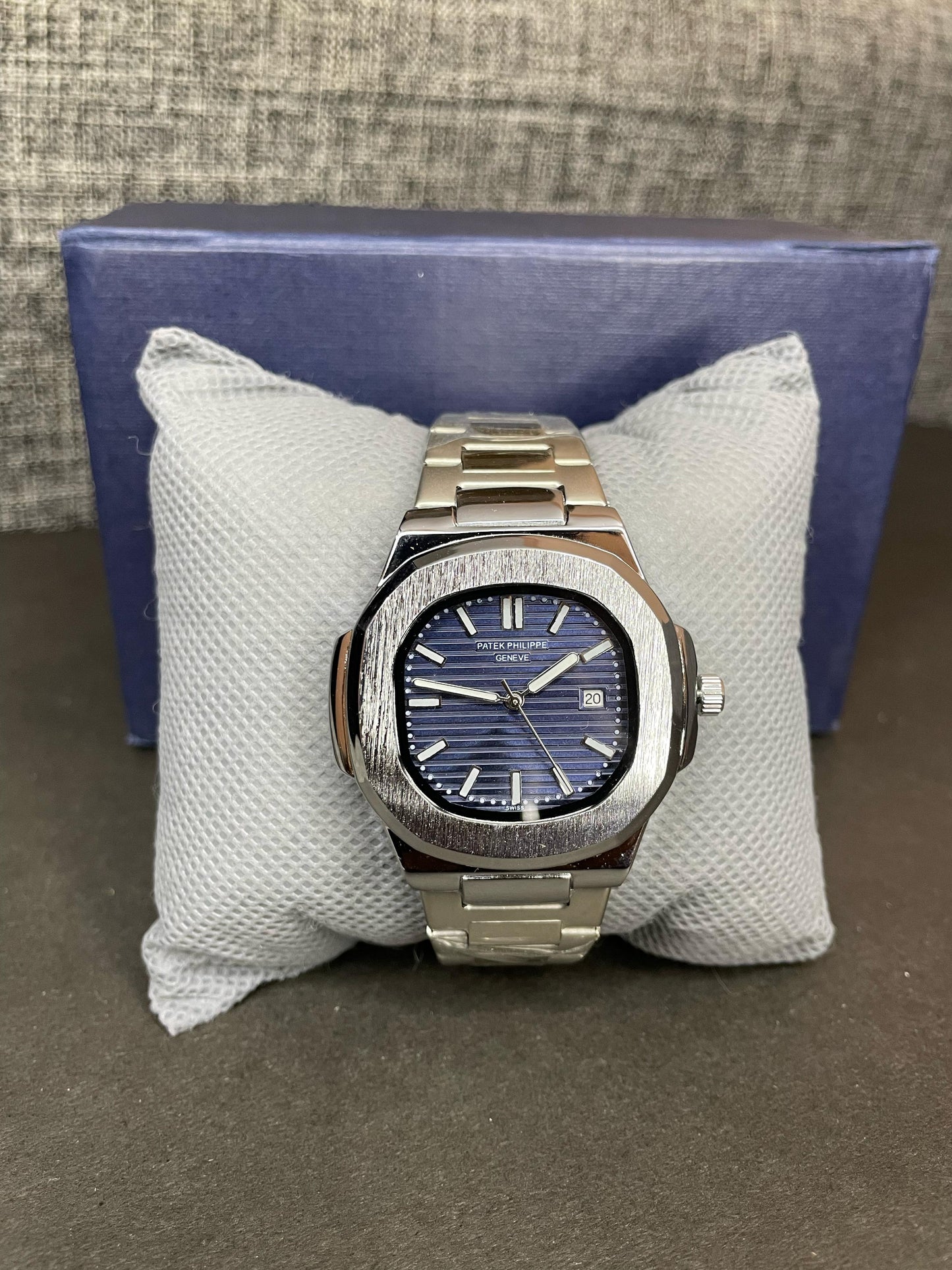 Patek Philippe Luxury Watch – Classic Black Dial