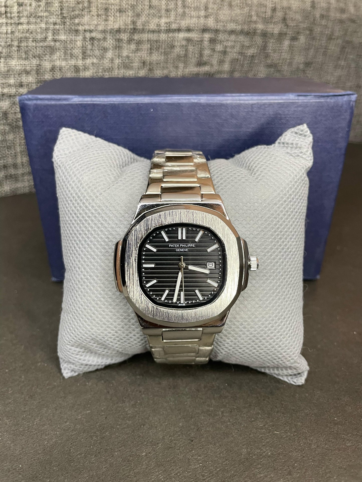 Patek Philippe Luxury Watch – Classic Black Dial