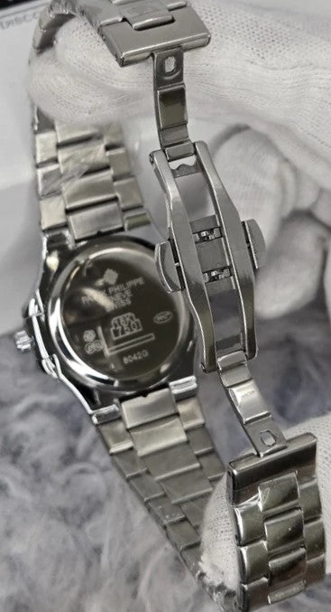 Patek Nautilus Smooth Bezel Date Watch