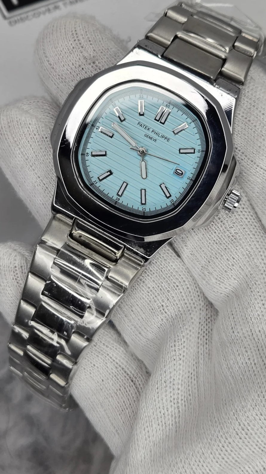 Patek Nautilus Smooth Bezel Date Watch